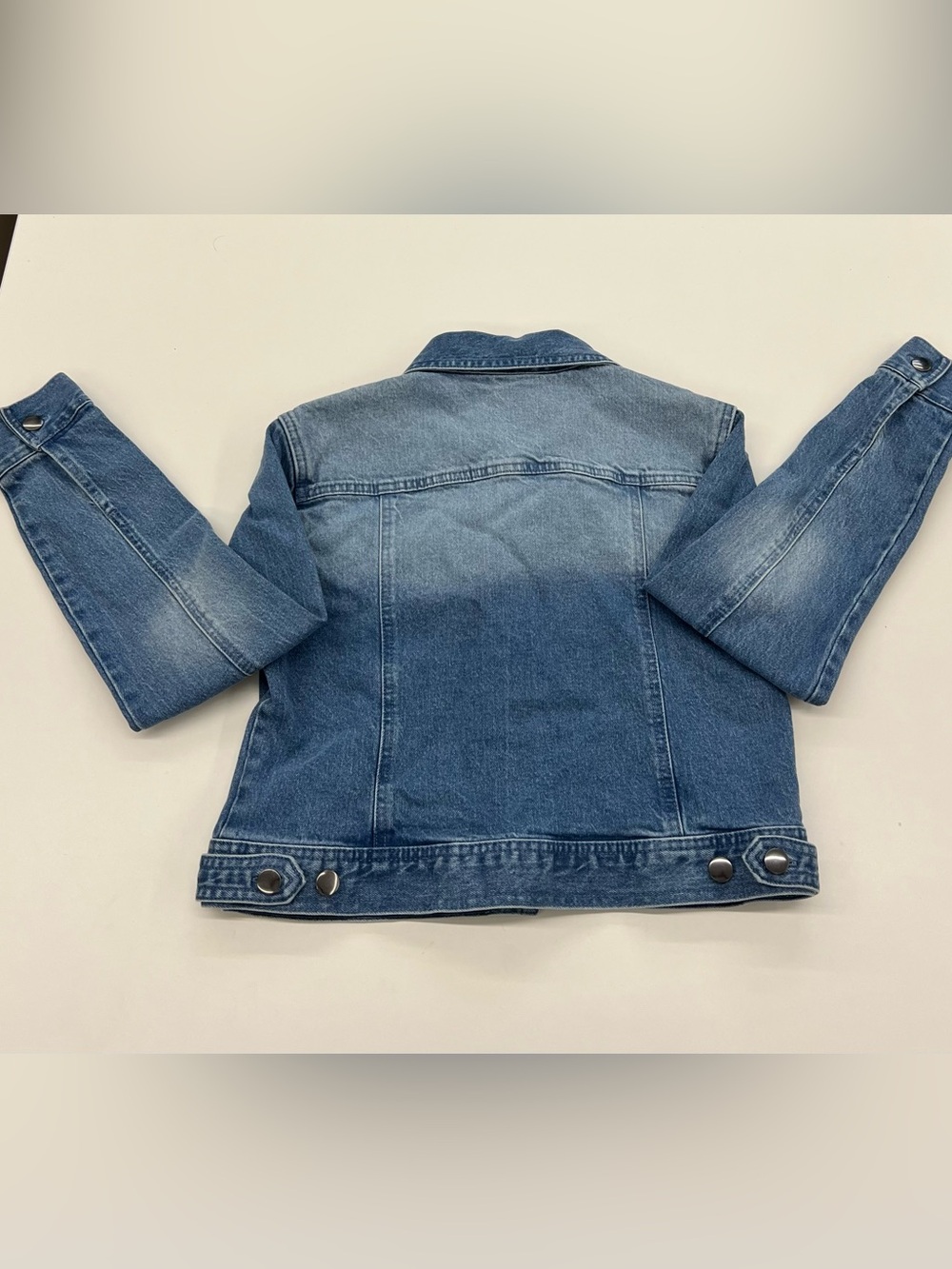 !! MAKE AN OFFER !! DO NOT wait get this Ncole Miller Sz Small Denim Jacket toda - Picture 4 of 6